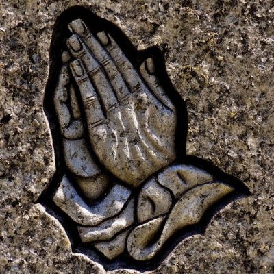 praying-hands-2273386_1280