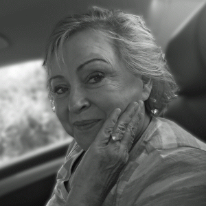 Singer-Linda