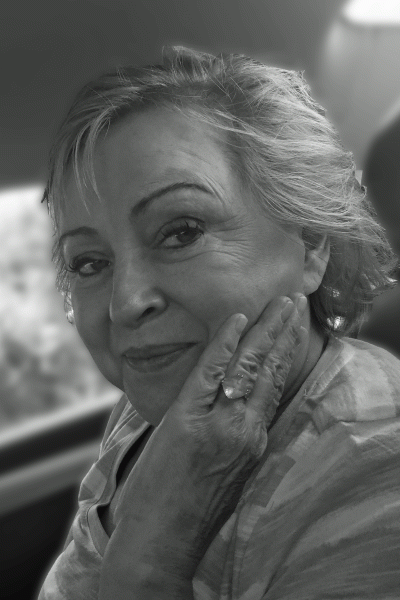 Singer-Linda